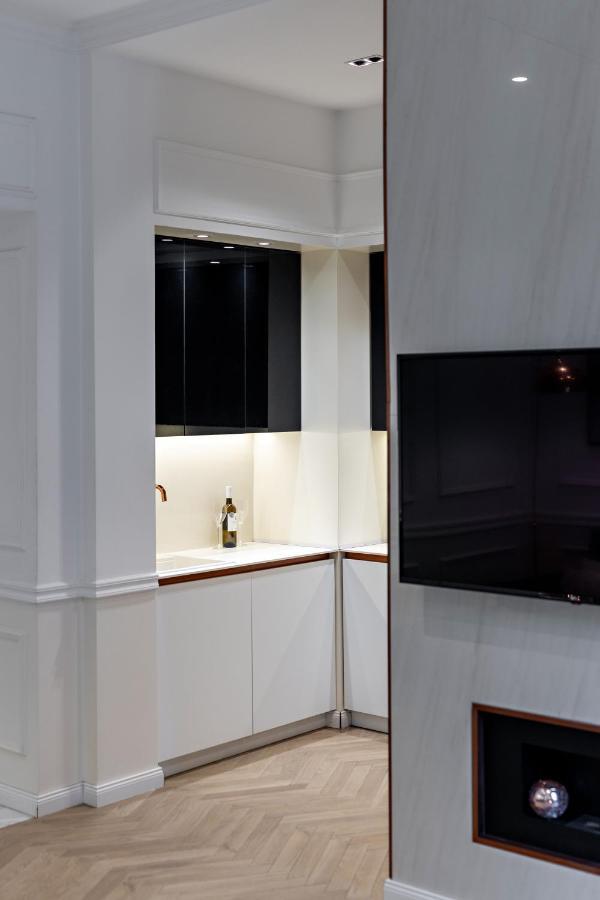 Max Apartment *