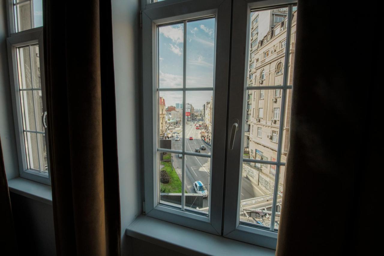 Max Apartment